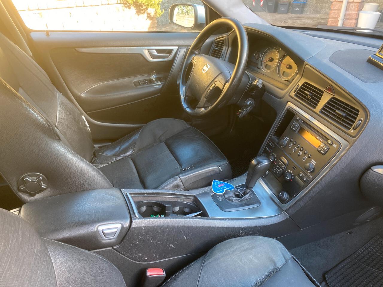 Volvo V70/XC70 V70 2.4 D5 20V cat Summum automatica