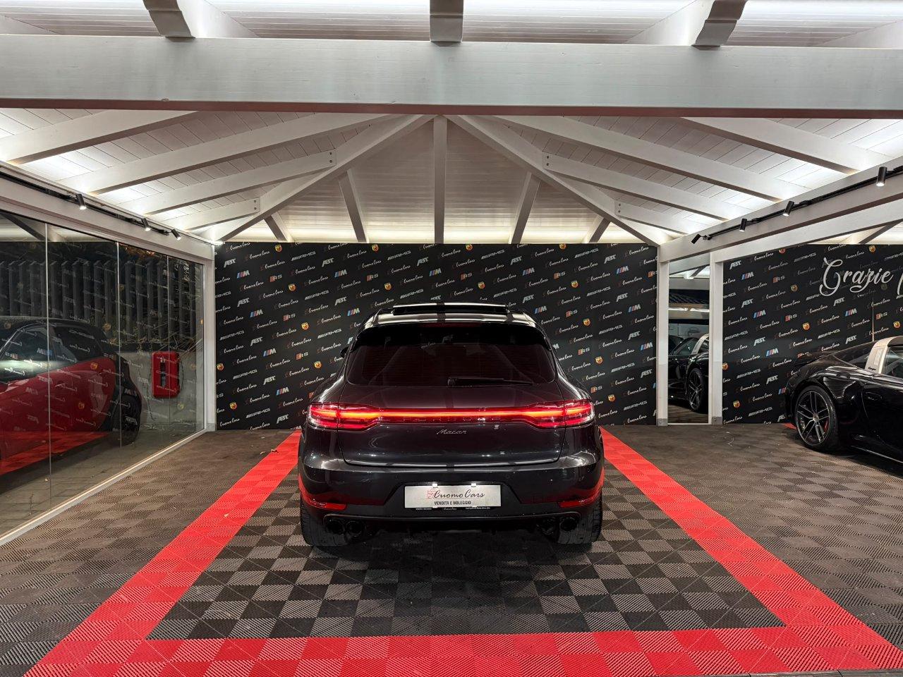 Porsche Macan 2.0 245cv TETTO