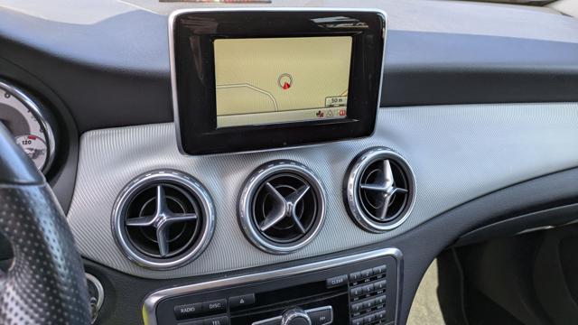 MERCEDES-BENZ GLA 200 1.6cc 156cv NAVIGATORE CAMERA POST. INT. PELLE