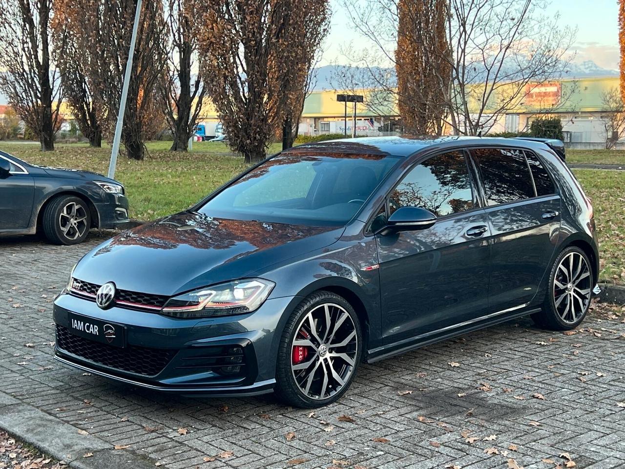 Volkswagen Golf GTI Performance 2.0 245 CV TSI DSG 5p.