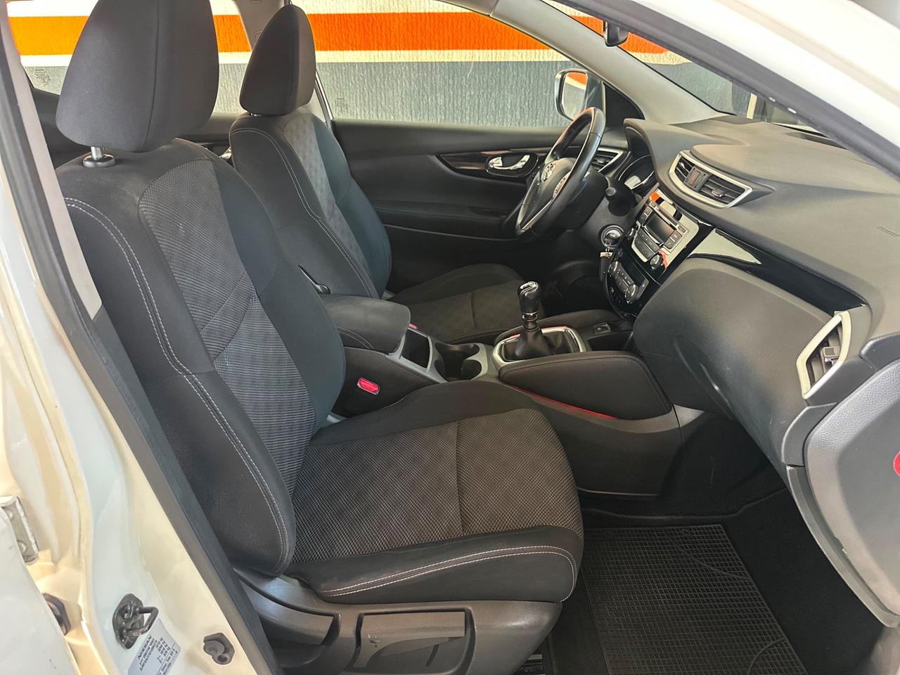 Nissan Qashqai 1.5 dCi Tekna NEOPATENTATI