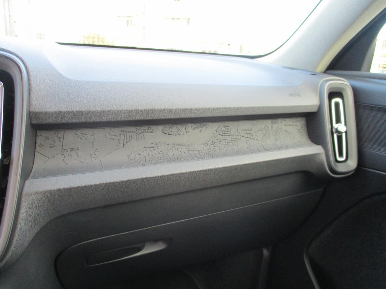 Volvo XC40 T2 automatico Essential