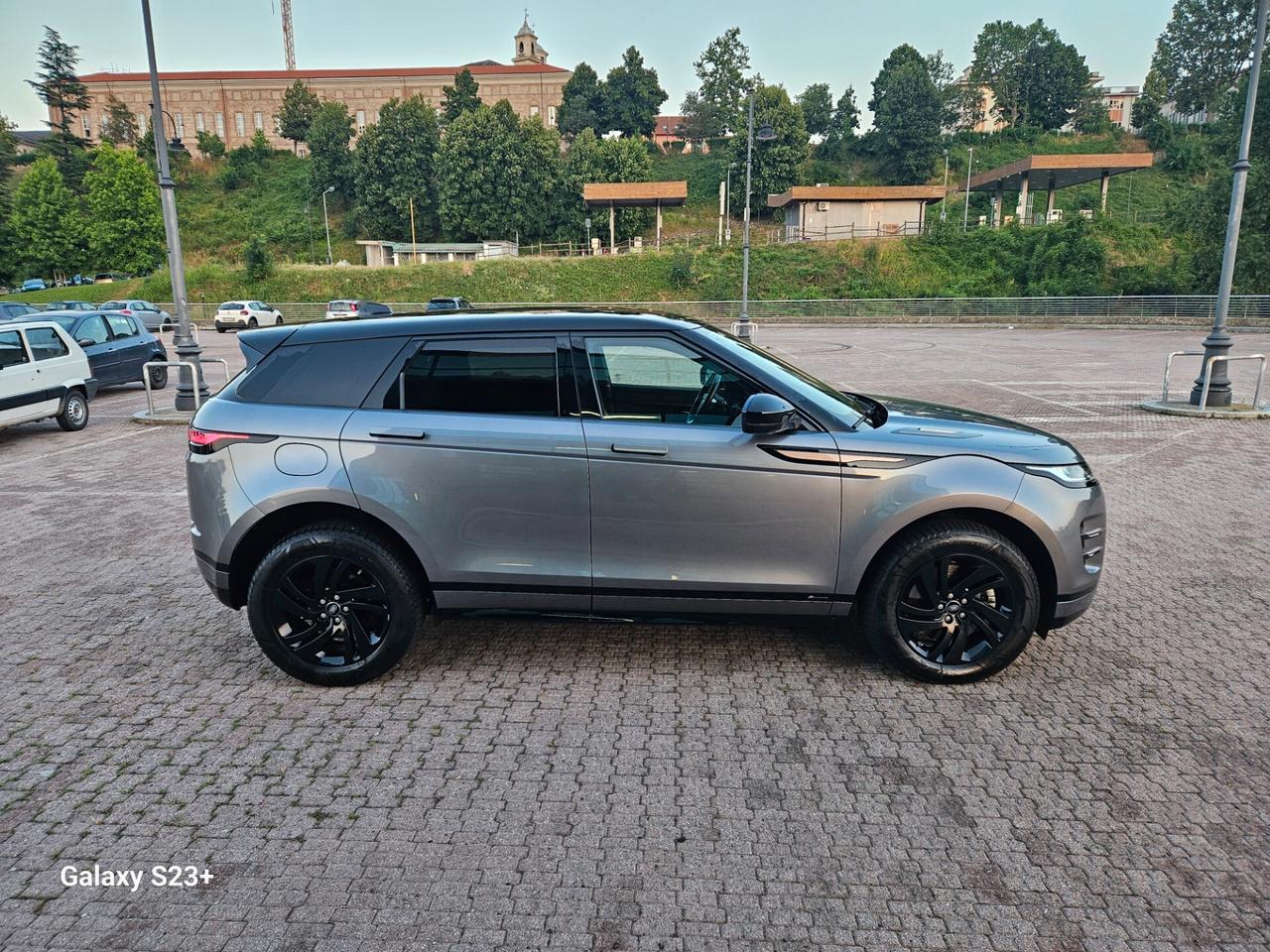 Range Rover Evoque HYBRID R-dynamic