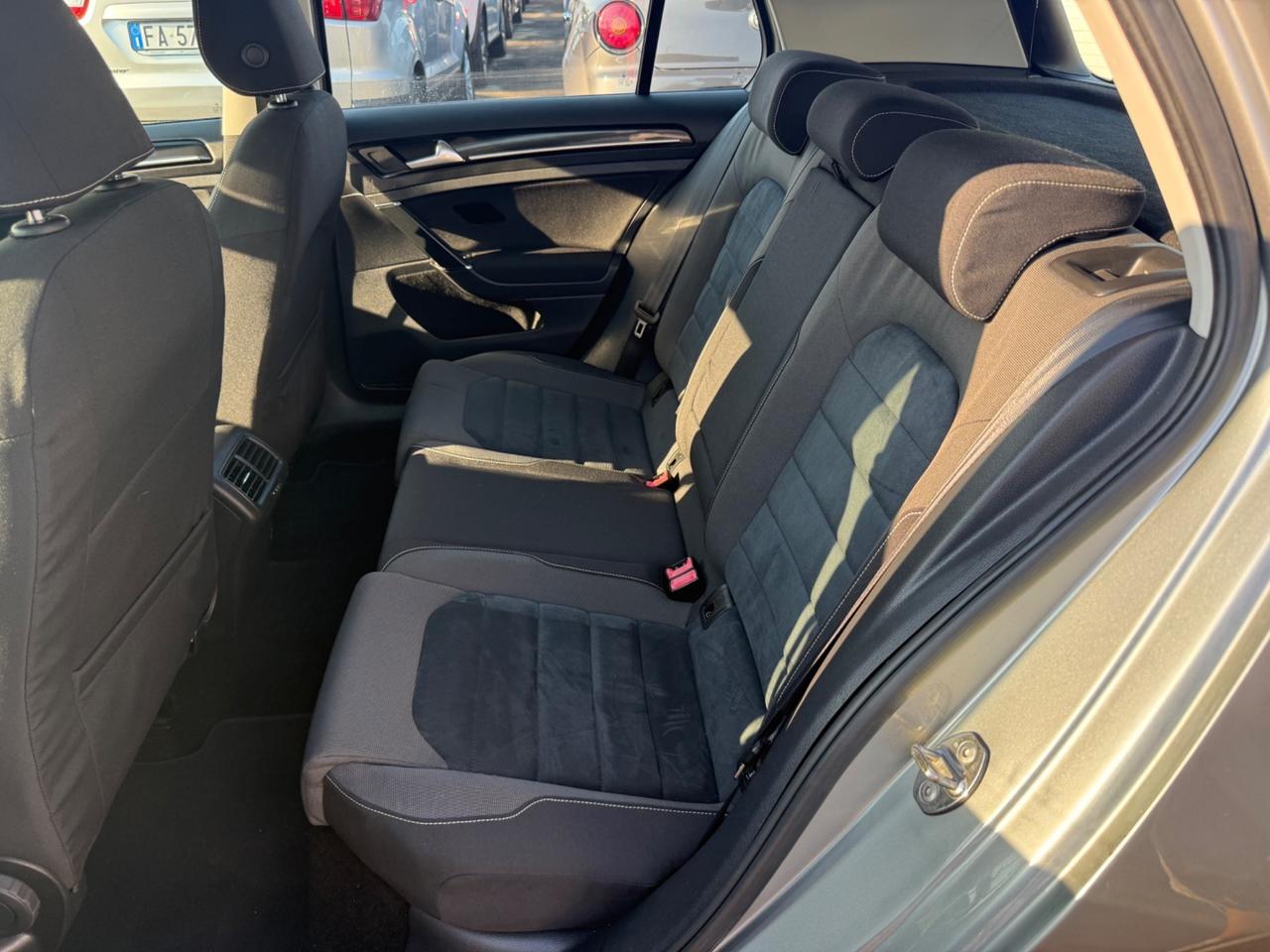 Volkswagen Golf 1.6 TDI 5p. Highline