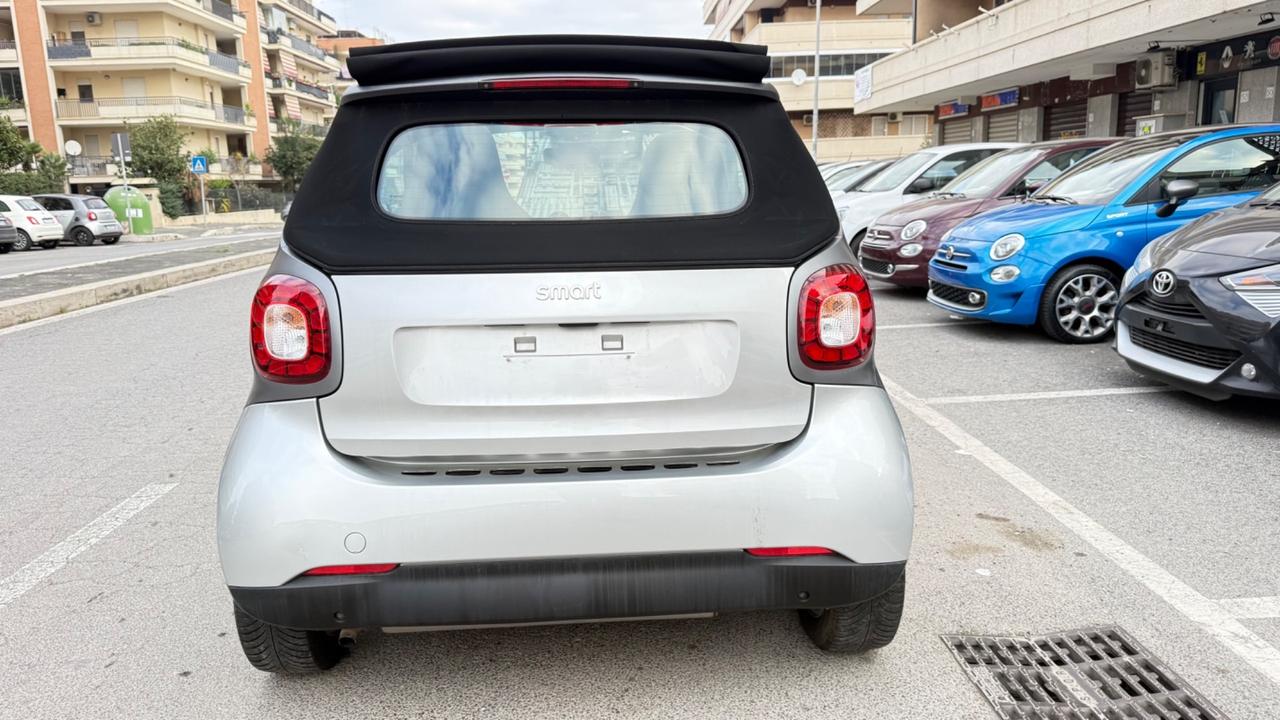 Smart ForTwo 90 0.9 T twinamic cabrio Passion LED NAVI BRACCIOLO BLUETOOTH PDC