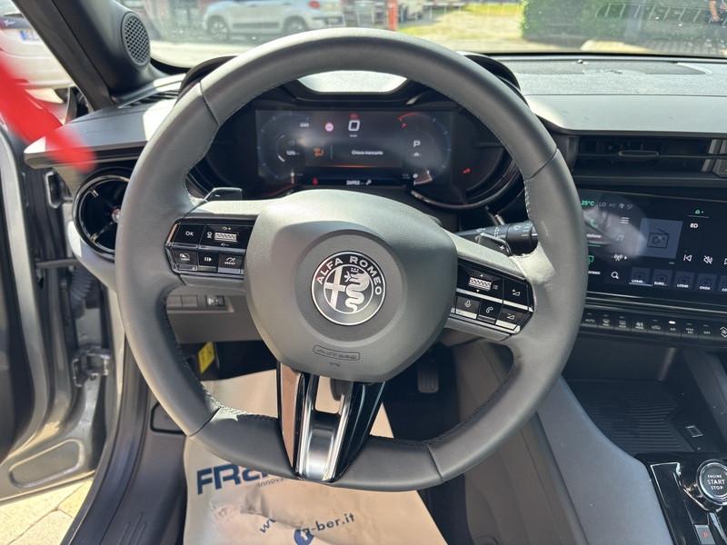 Alfa Romeo Junior 1.2 ibrida 145 cv edct6 FULL LED-APP CONNECT-17"