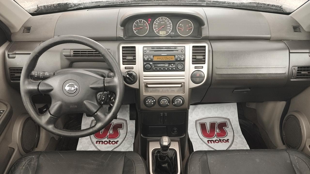 NISSAN X-TRAIL 2.2 TDI 2004
