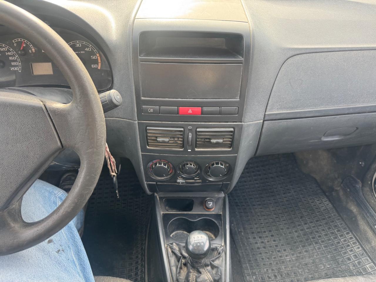 Fiat Strada 1.3 MJT Pick-up 84cv