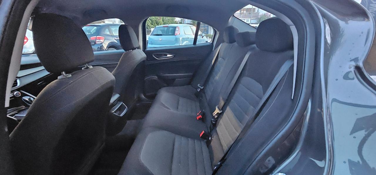 Alfa Romeo Giulia 2.2 Turbodiesel 150 CV AT8 Super