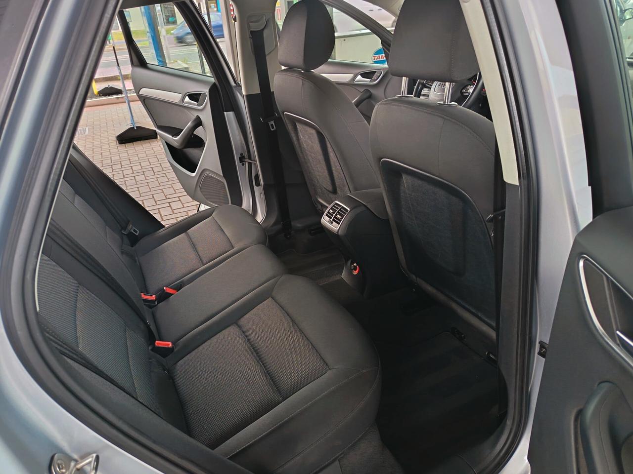 Audi Q3 2016 2.0 TDI 120 CV Business 12 MESI GARANZIA NAVI EURO6 NEOPATENTATI
