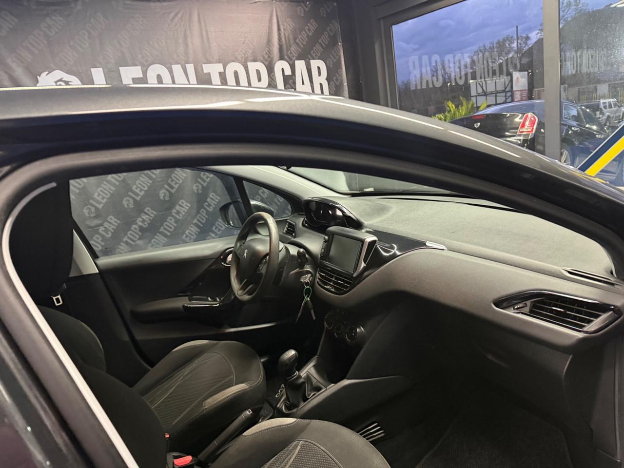 Peugeot 208 GPL valido 2035 gancio traino omologato