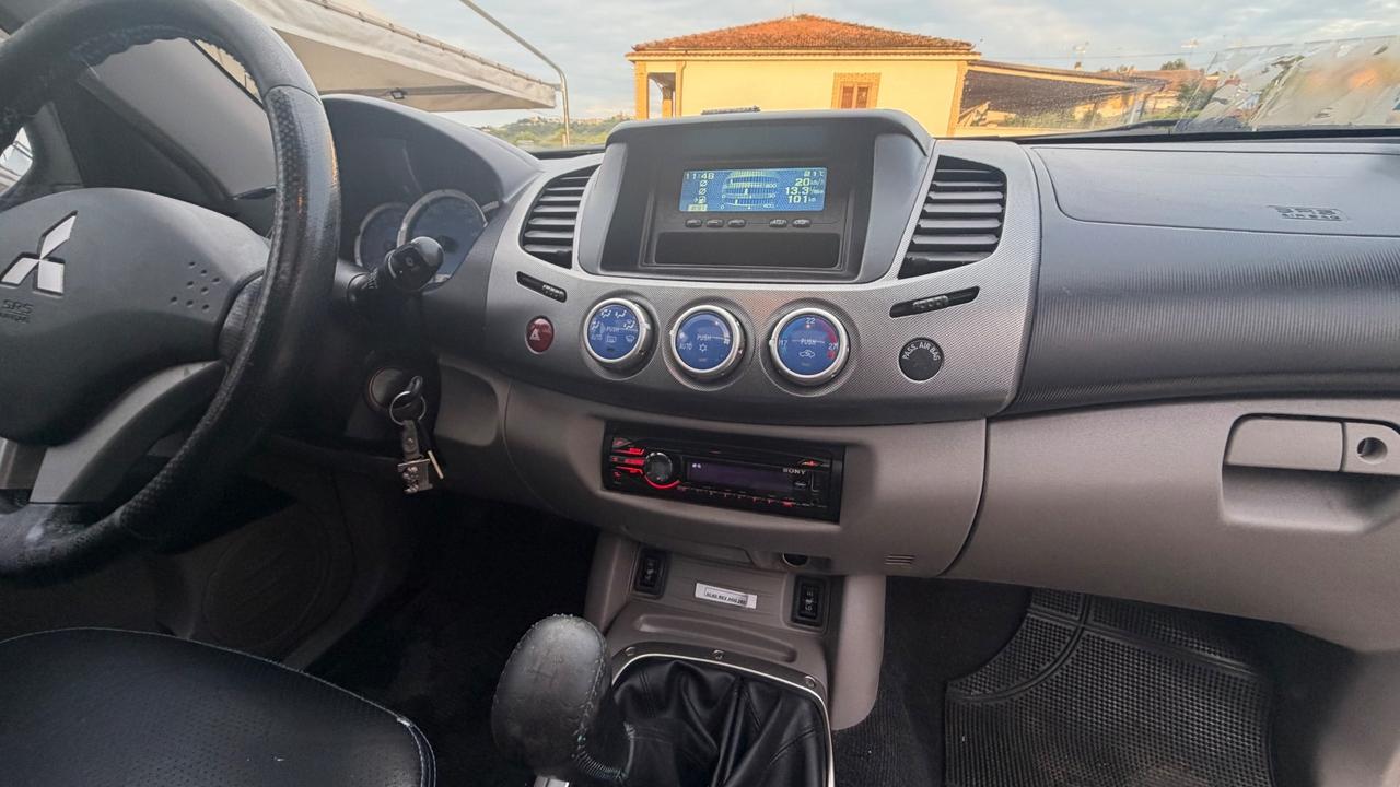 Mitsubishi L200 2.5 DI-D/136CV Double Cab Intense