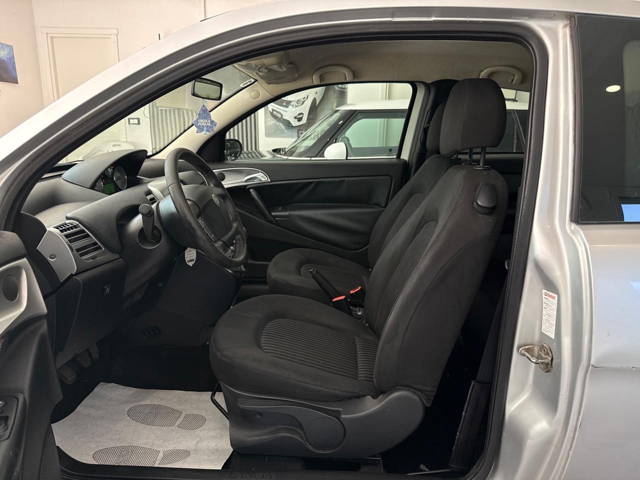 Lancia Ypsilon 1.4 GPL BENZINA NEOPATENTATI
