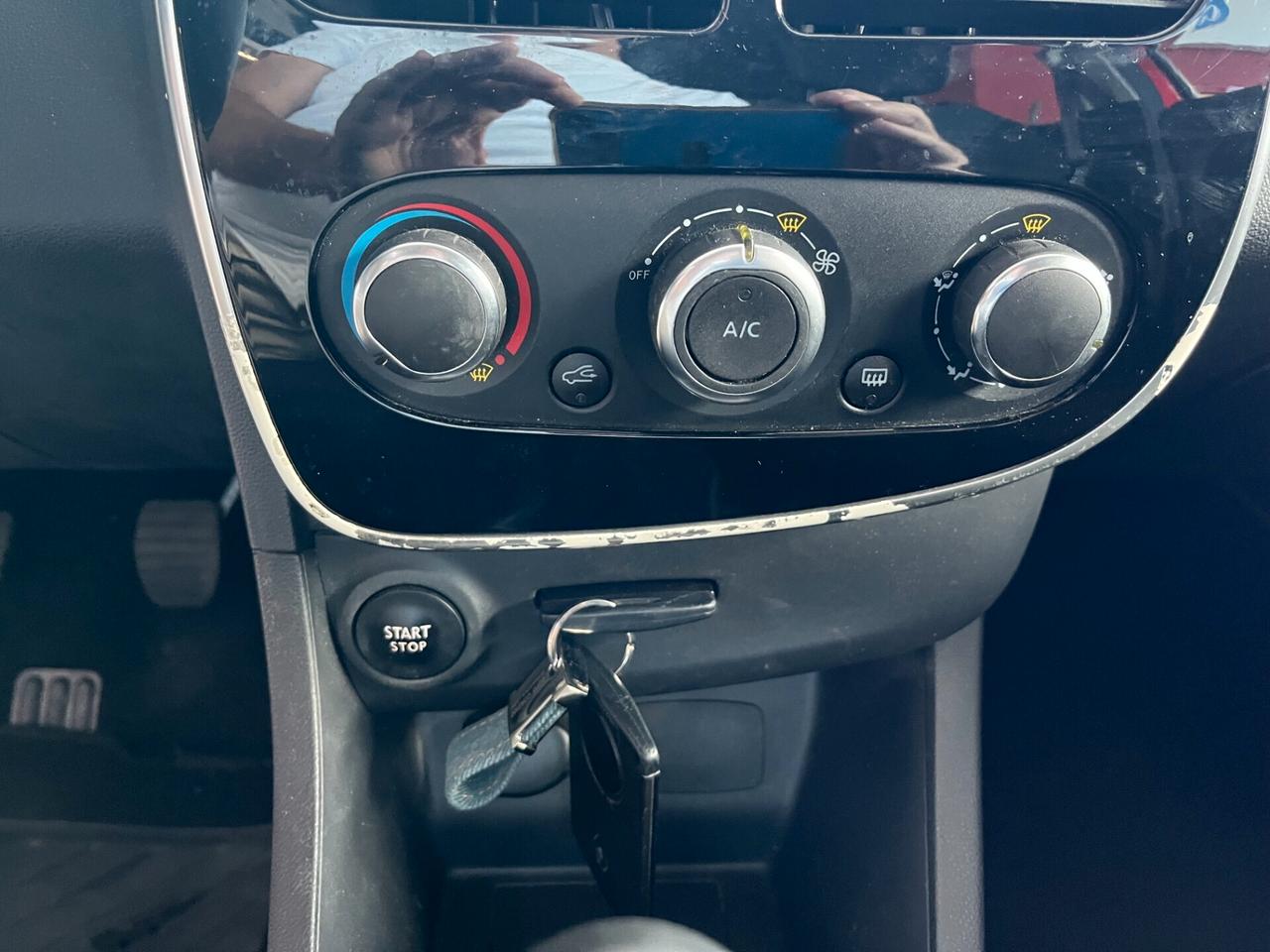 Renault Clio 1.2 75CV 5 porte Life