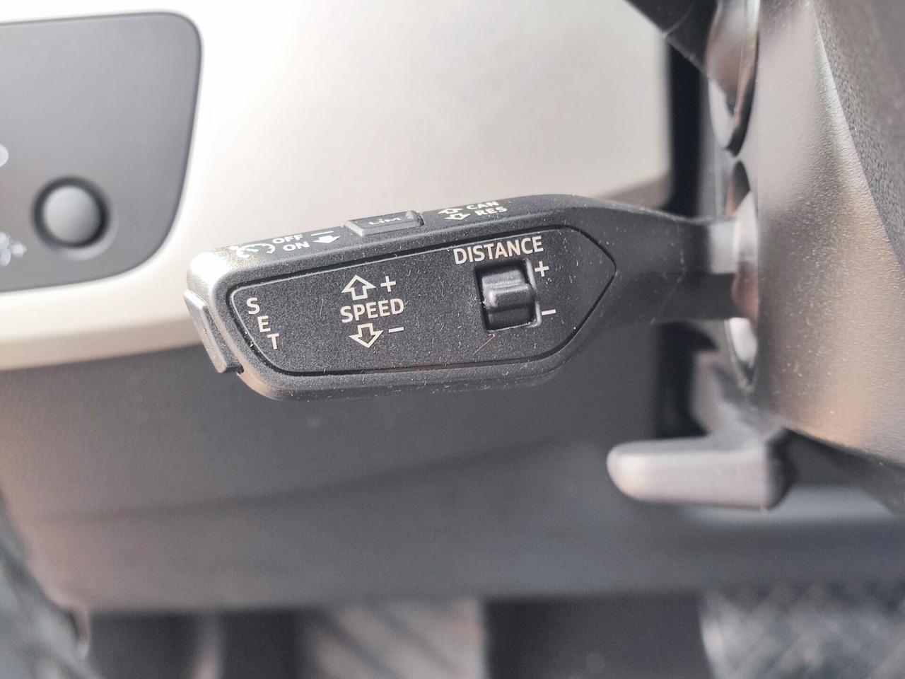 Audi A4 Avant 40 TDI quattro S tronic line edition