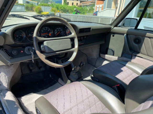 PORSCHE 911 Carrera 3.2 Coupé