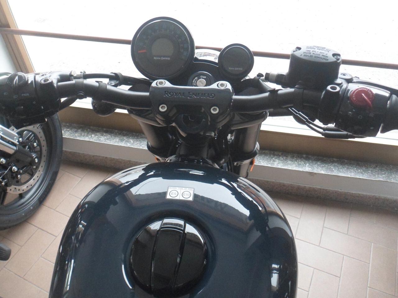 ROYAL ENFIELD SHOTGUN 650
