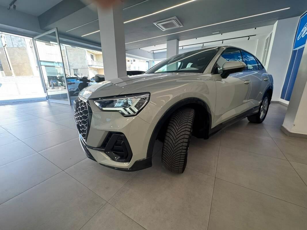 Audi Q3 Sportback 35 2.0 tdi Business Plus s-tronic