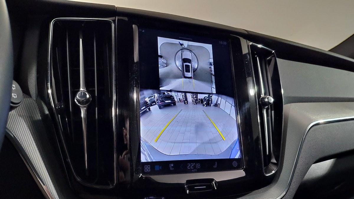 VOLVO Xc60 B5 Mild Hybrid Awd Automatico Plus Dark