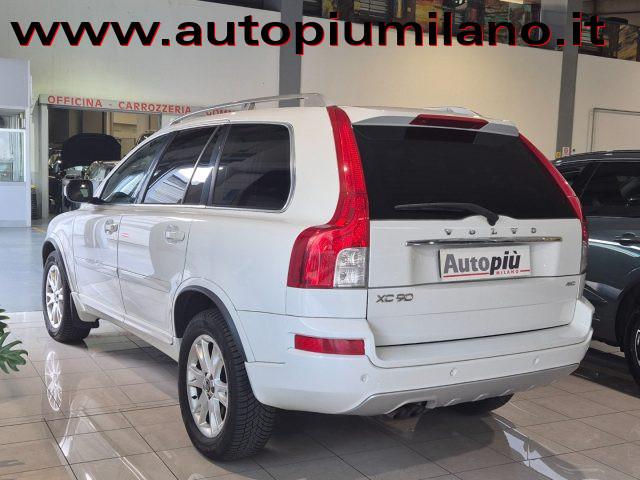 VOLVO XC90 D5 AWD Geartronic Momentum