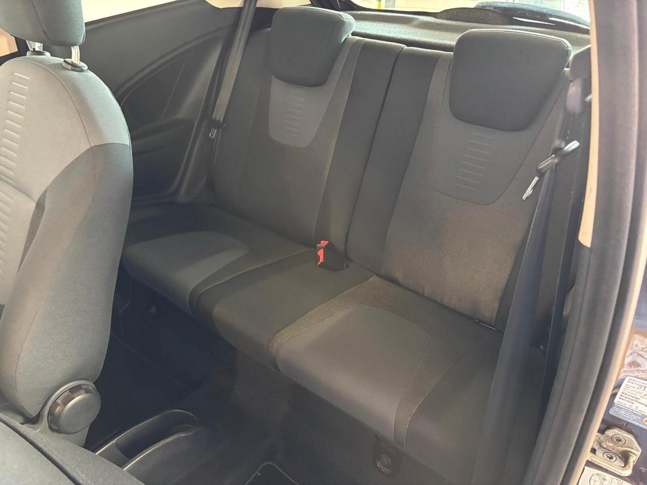 Ford Ka 1.2 - 69 CV CLIMA