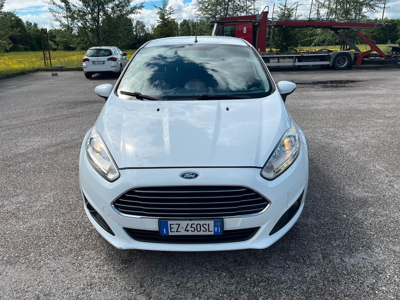 FORD FIESTA 1.4 NEOPATENTATI 2015 5PORTE
