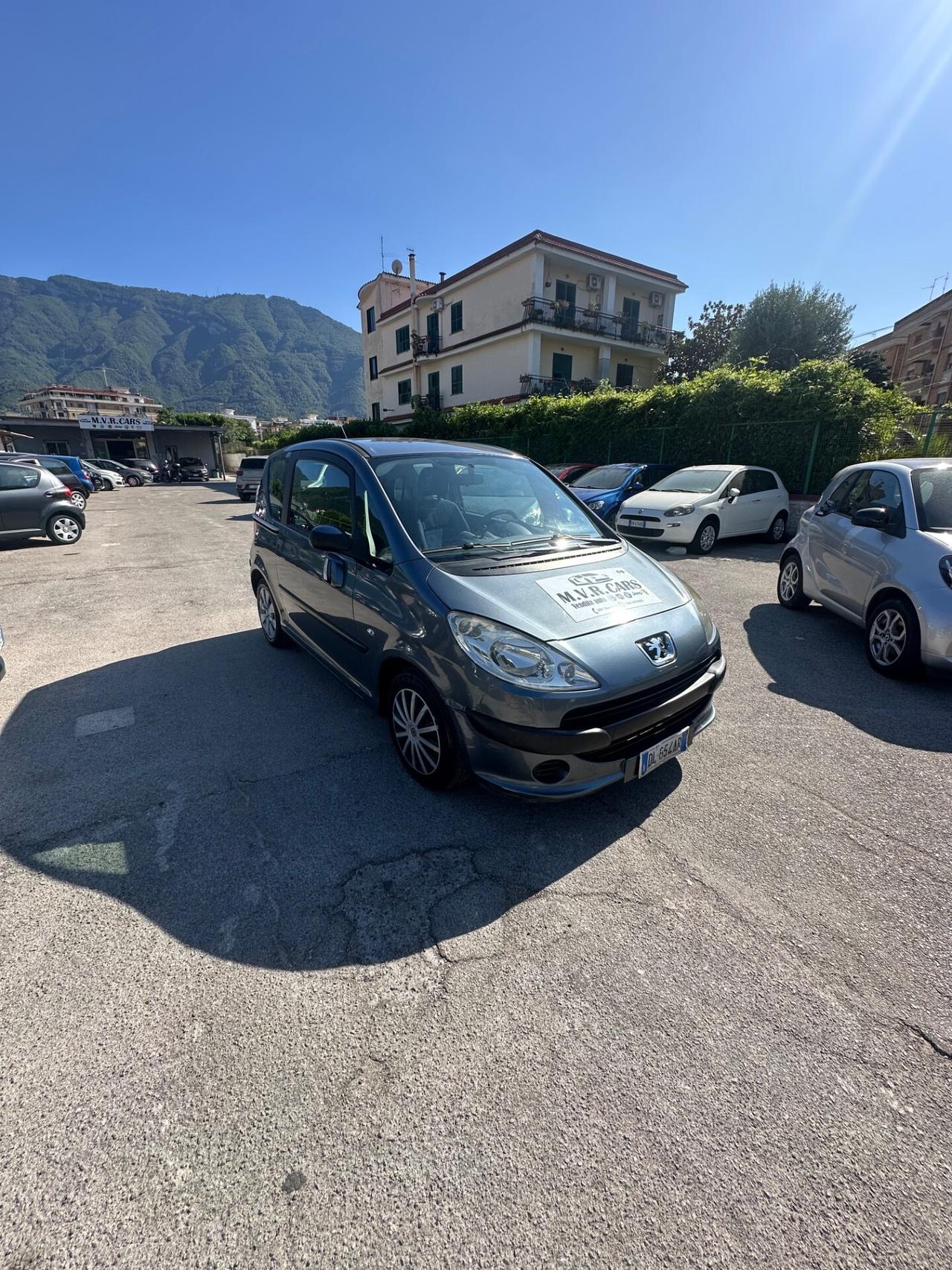 Peugeot 1007 1.4 HDi Sporty