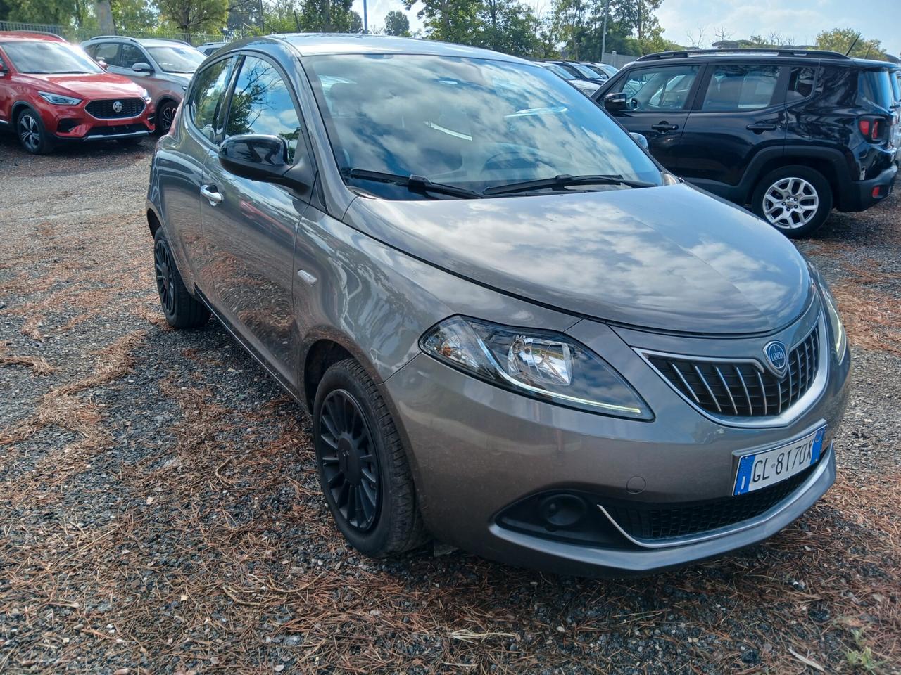 Lancia Ypsilon 1.0 FireFly 5p S&S Hybryd Gold
