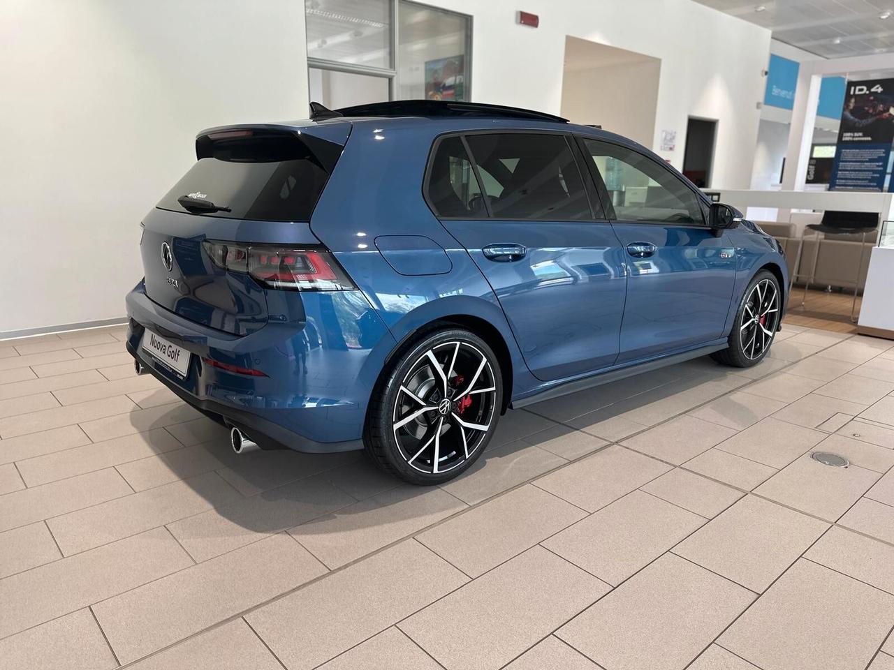 Volkswagen Golf 2.0 TSI GTI DSG
