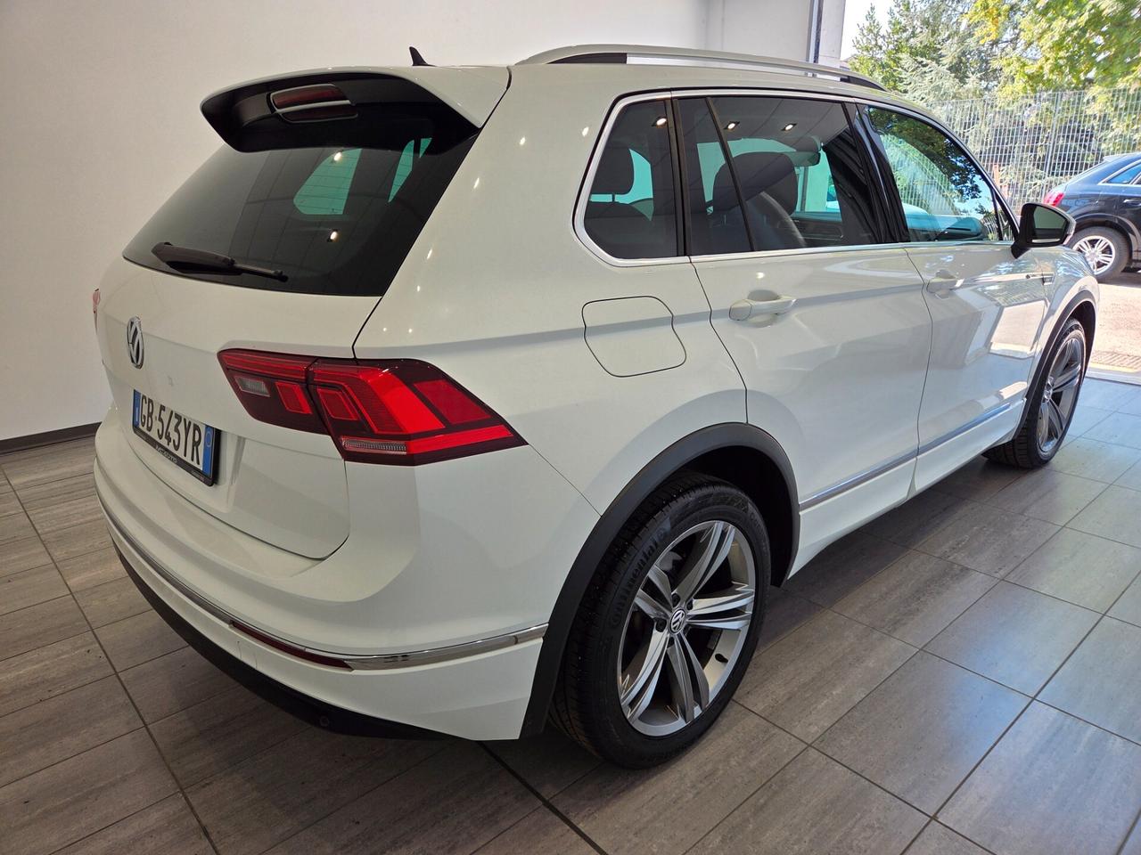 Volkswagen Tiguan 2.0 TDI SCR DSG RLINE EDITION