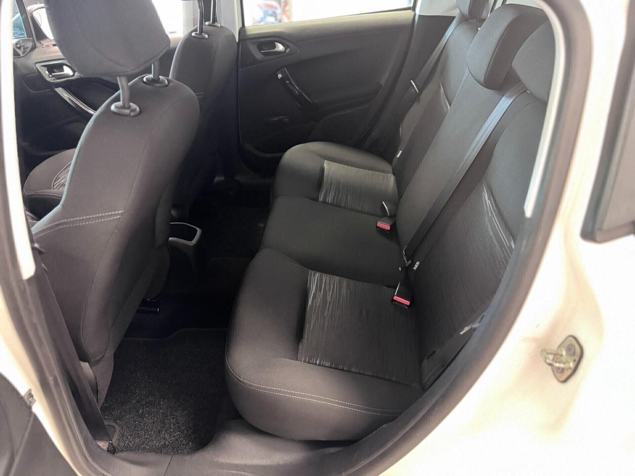 Peugeot 208 1.0 VTi 68 CV 5 porte Access