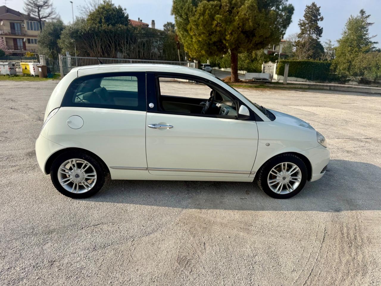 Lancia Ypsilon Ecochic 1.4 benzina GPL Neopatentati