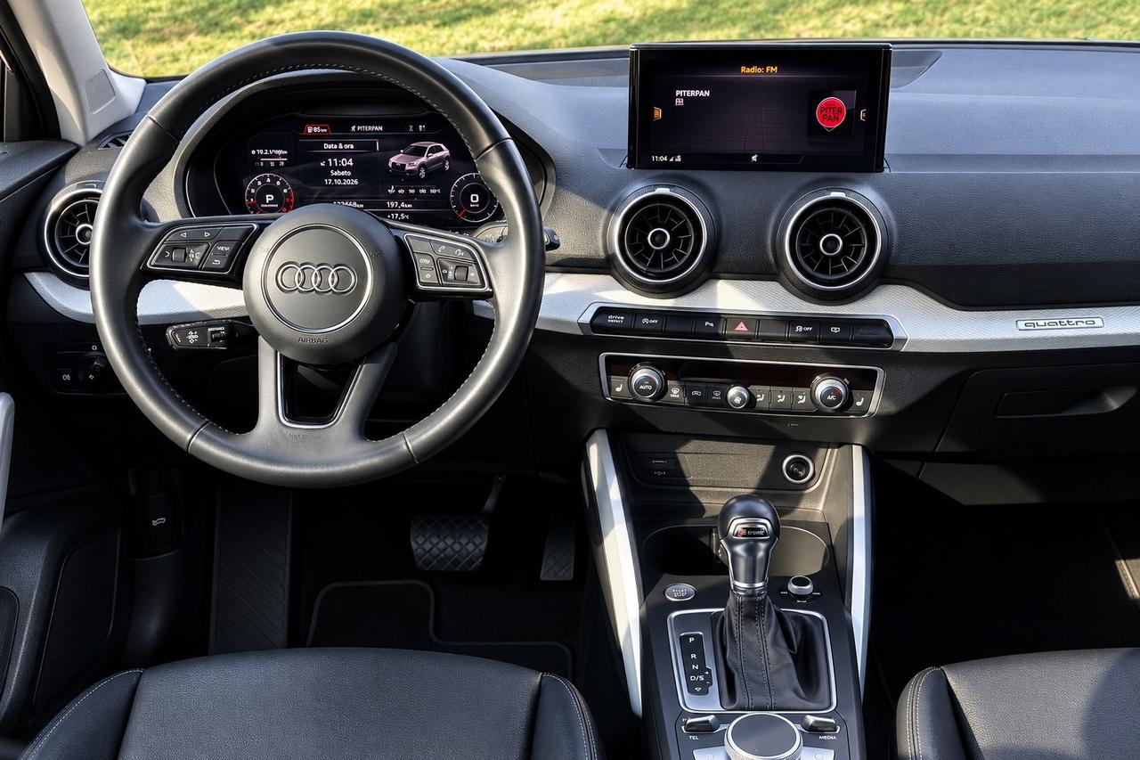 Audi Q2 40 TFSI quattro S tronic Identity Black