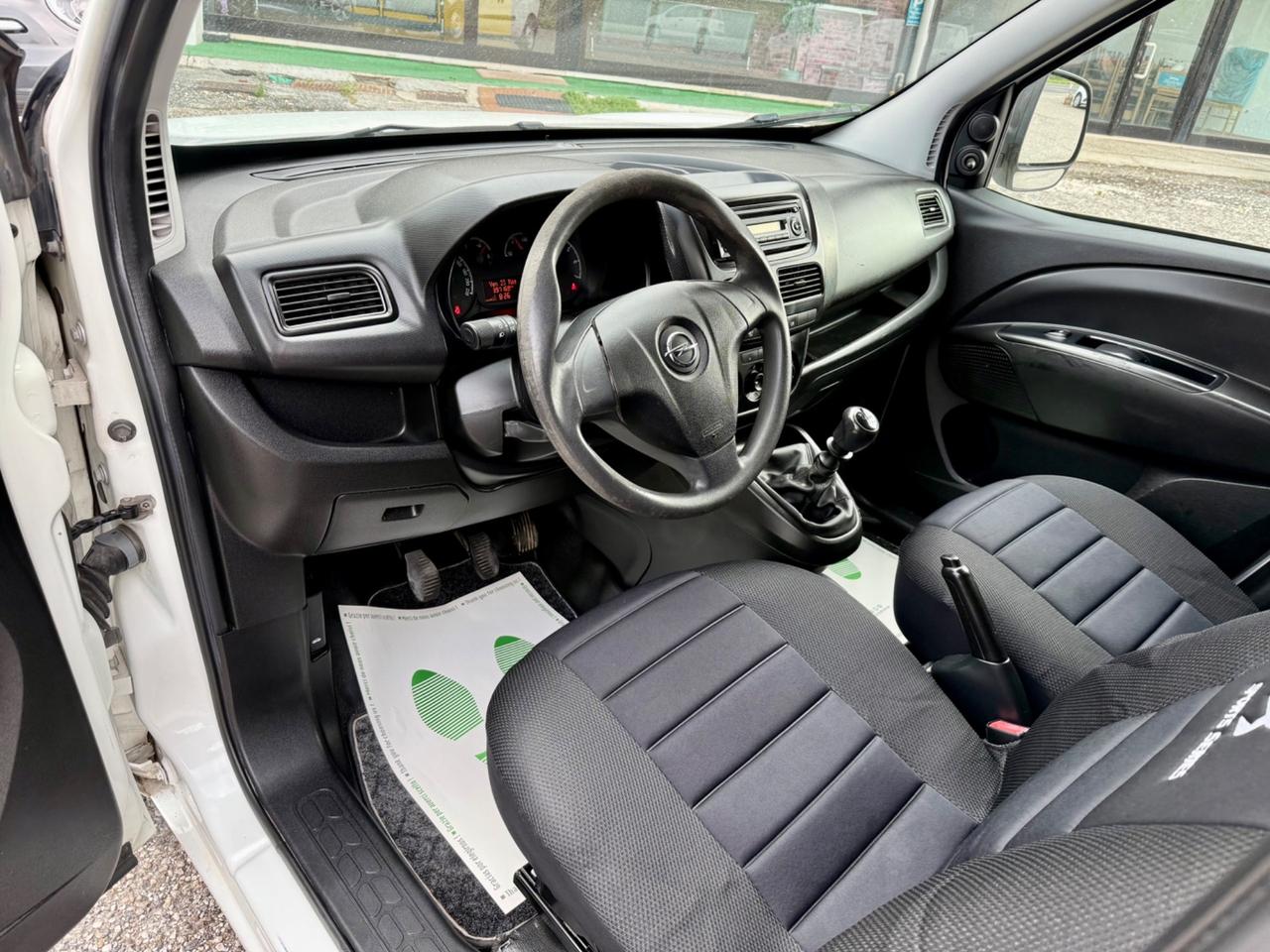 Opel Combo 1.4 Turbo EcoM Van Ok NEOPATENTATI