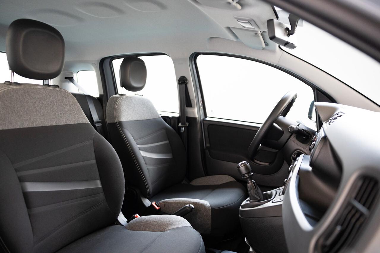 Fiat Panda 1.0 FireFly S&S Hybrid 70CV 2022 IVA ESPOSTA