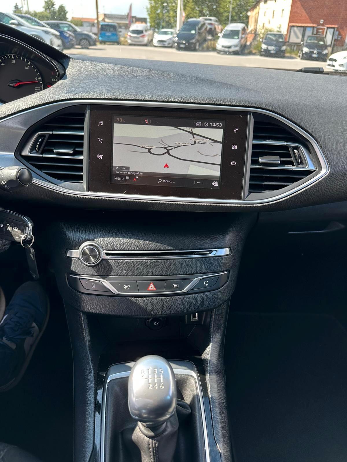 Peugeot 308 BlueHDi 120 S&S Business