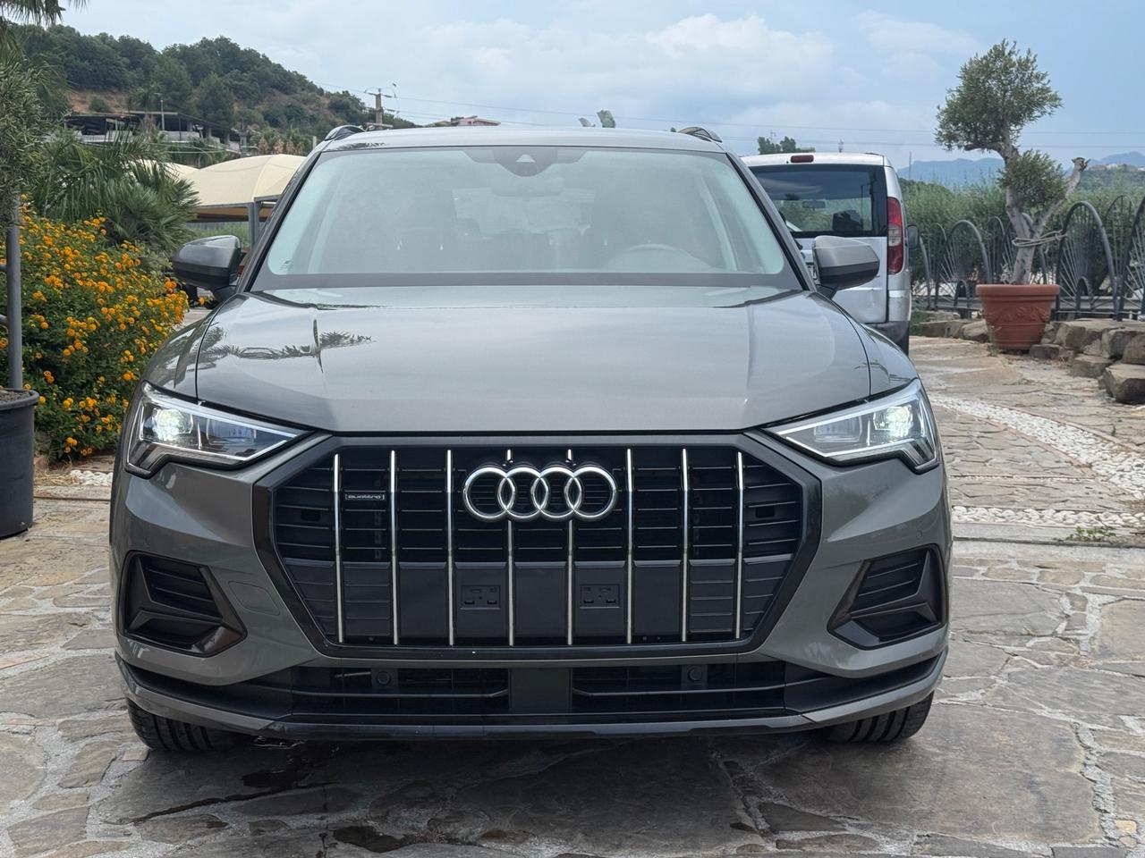 Audi Q3 35 TDI S tronic Business Advanced