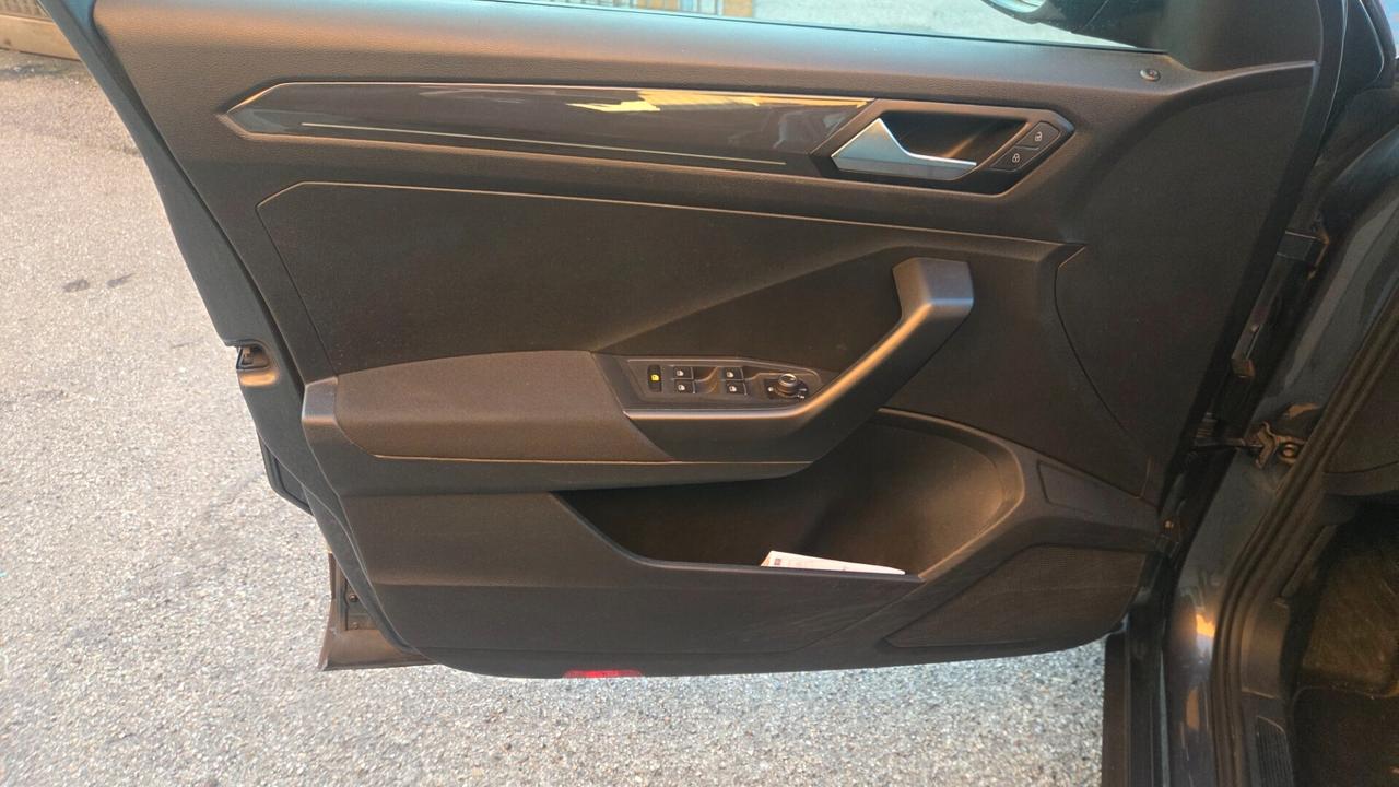 Volkswagen T-Roc 2.0 TDI SCR 4MOTION Advanced BlueMotion Technology