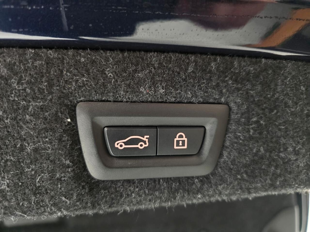 Bmw 530d xDrive Luxury 265cv con 11.000km PARI A NUOVO!!