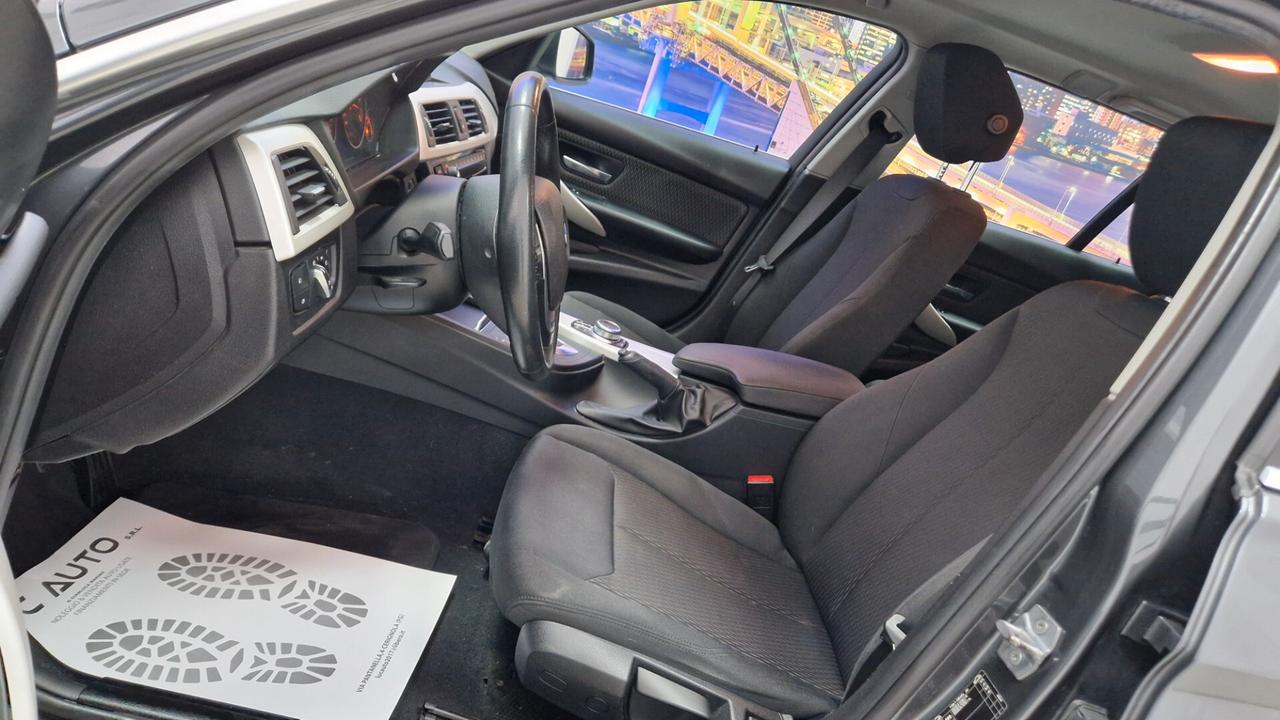 Bmw 318 318d Touring Business Advantage aut.