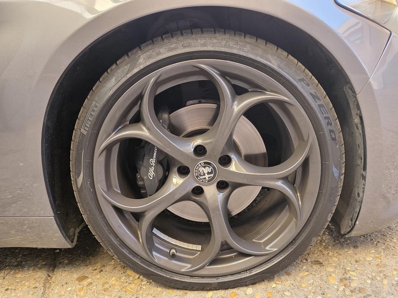 ALFAROMEO GIULIA VELOCE- DISTRIBUZIONE E TAGLIANDO