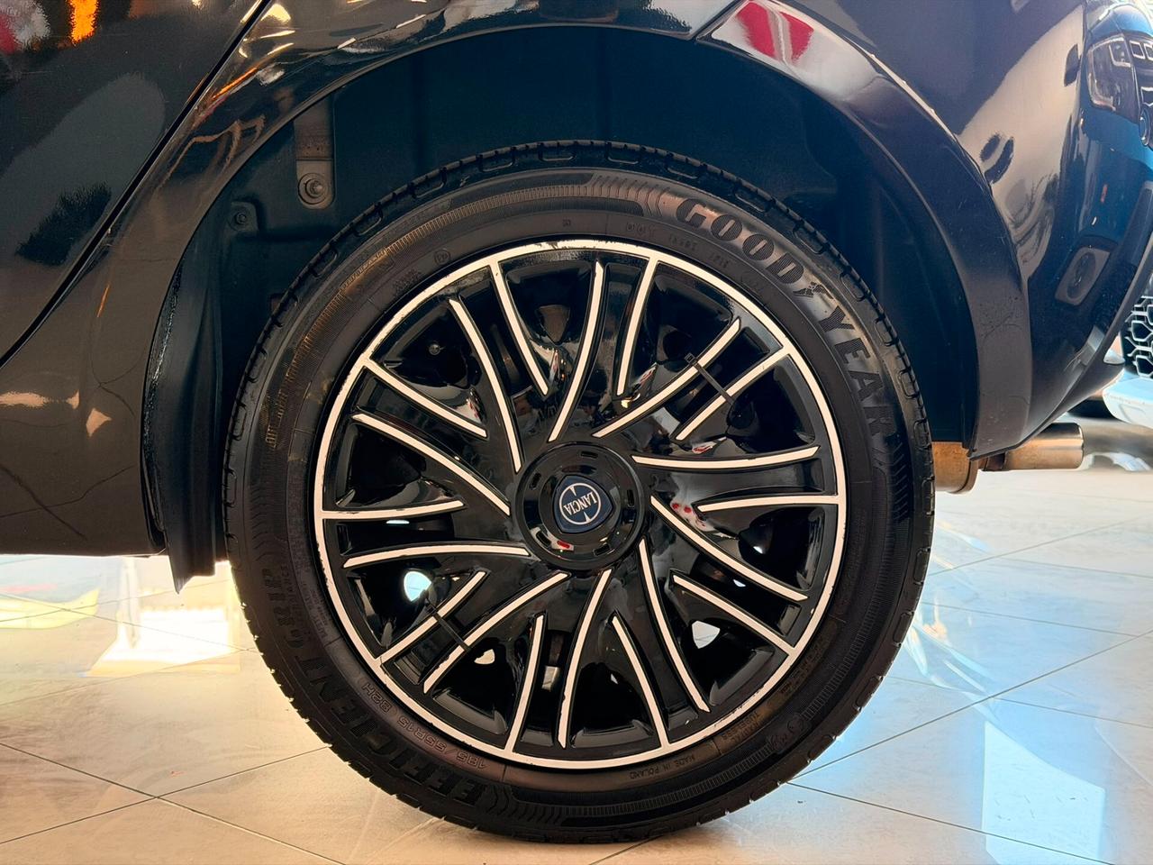 Lancia Ypsilon 1.3 MJT 16V 95 CV 5 porte S&S Elle