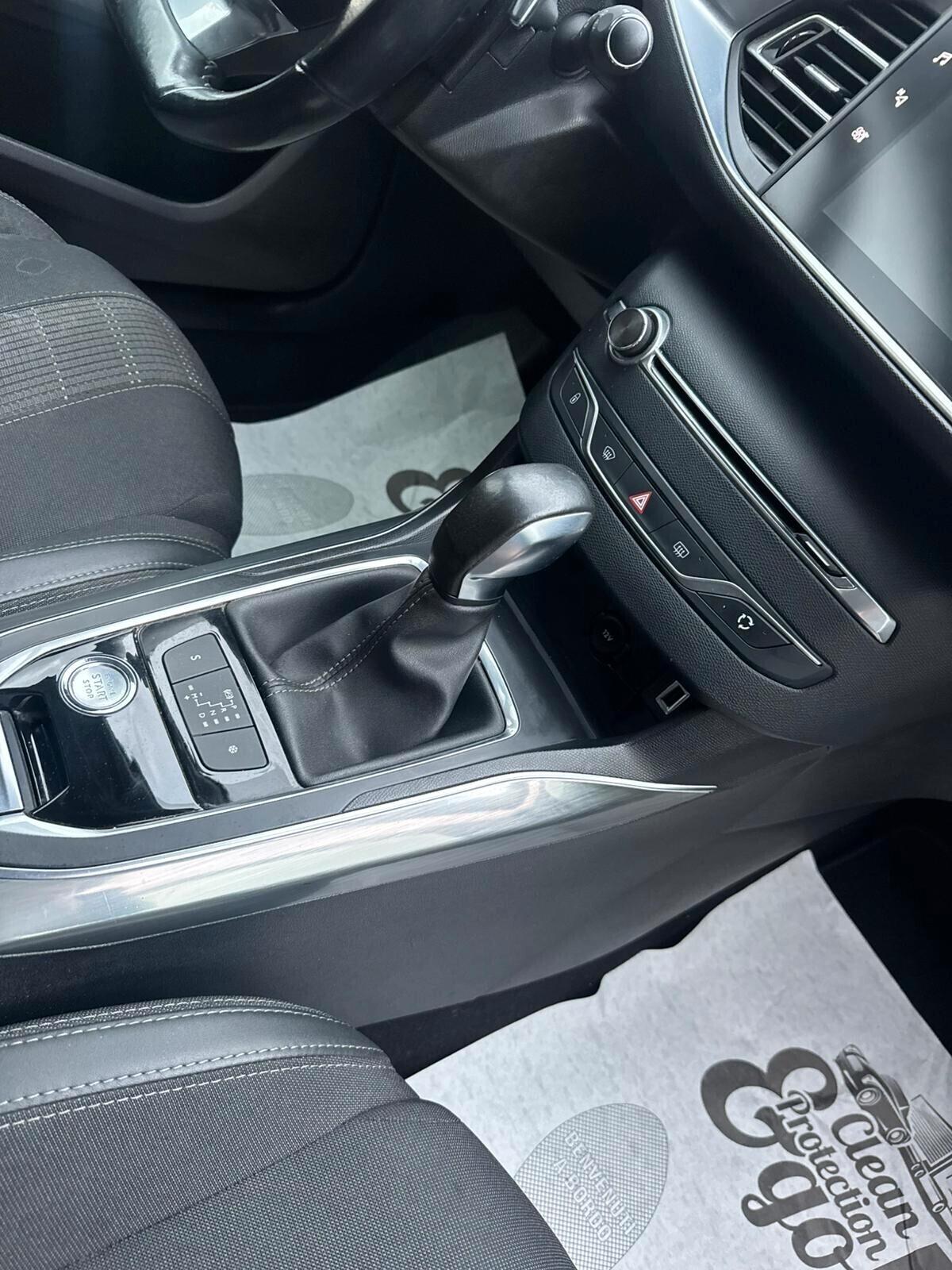 Peugeot 308 BlueHDi 130cv automatica GARANZIA