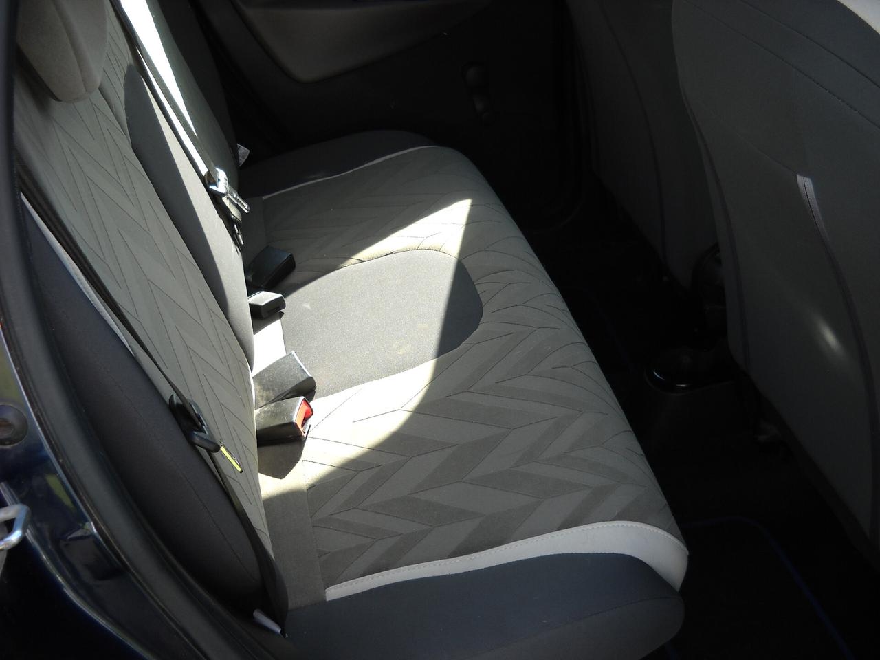 Lancia Ypsilon 1.3 MJT 16V 95 CV 5 porte S&S Silver