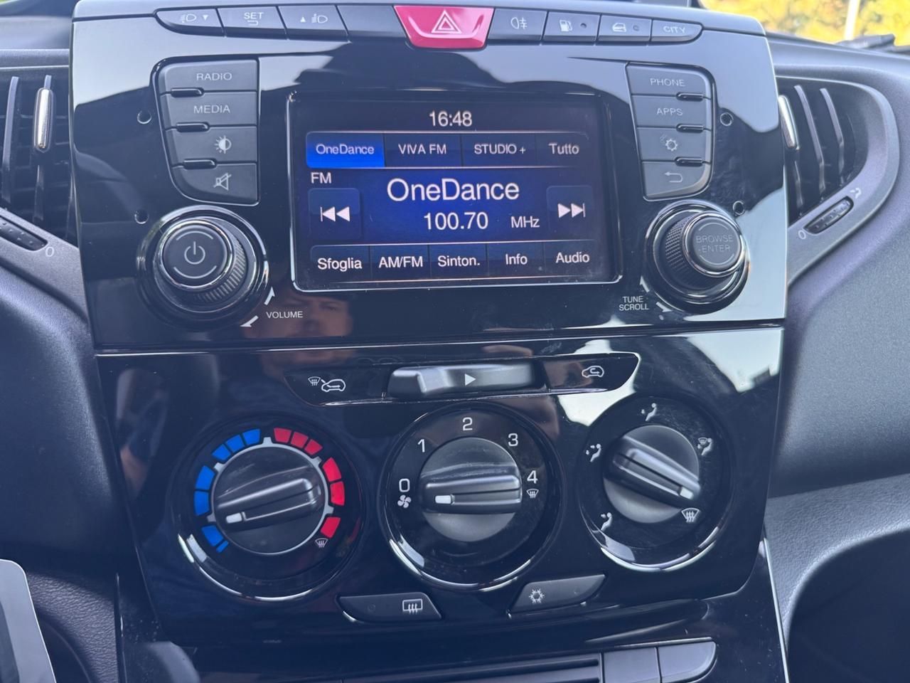 Lancia Ypsilon 1.2 69 CV 5 porte GPL Ecochic Silver