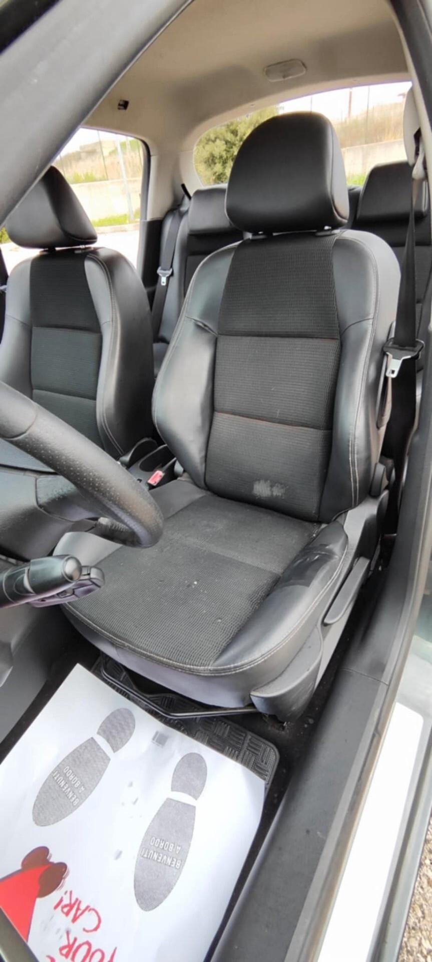 Peugeot 207 1.6 8V HDi 93CV 5p. Allure