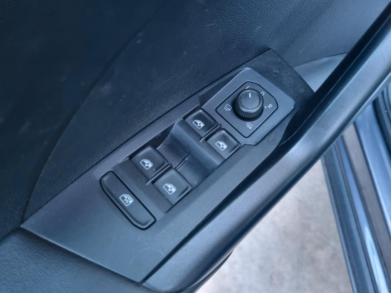 Volkswagen T-Cross 1.0 tsi Urban 95cv