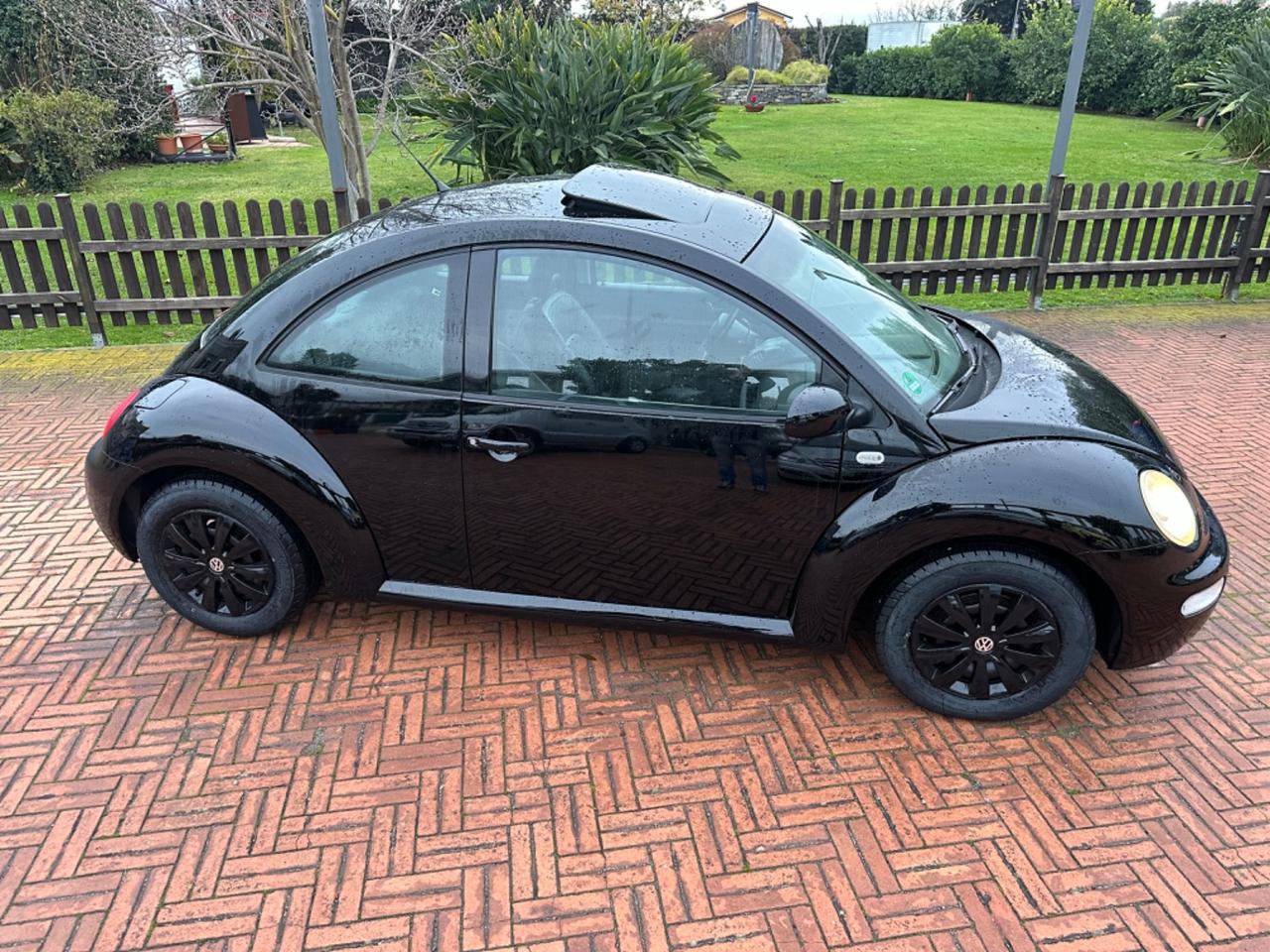 Volkswagen New Beetle 1.6