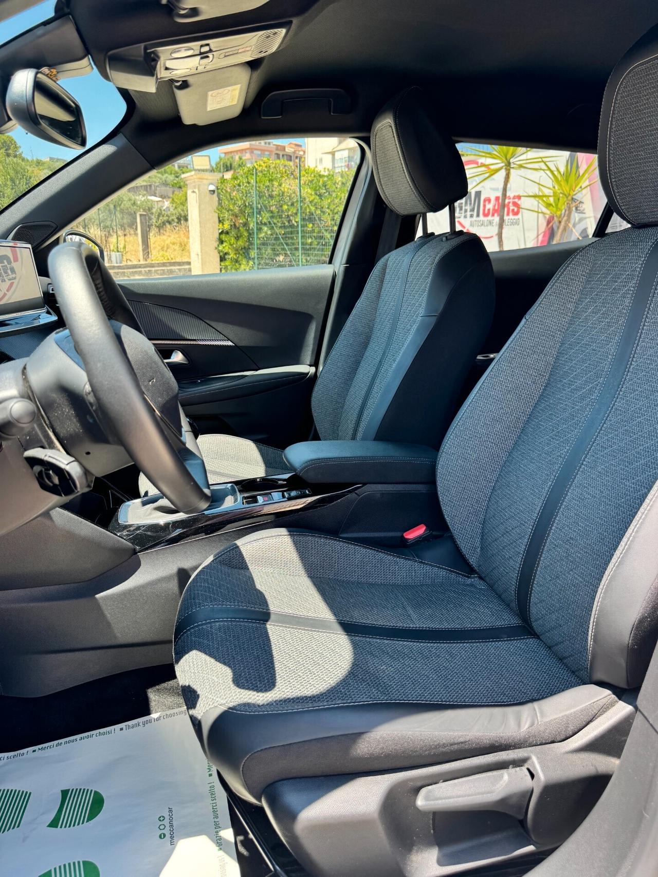 Peugeot 2008 PureTech 100 S&S Allure