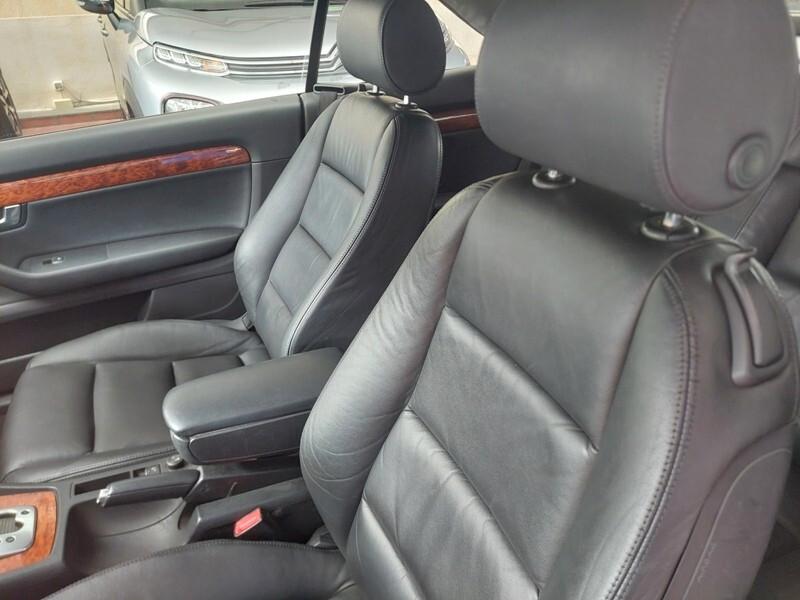 Audi A4 Cabriolet 2.5 V6 TDI cat
